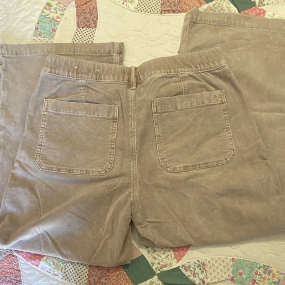 American Eagle Outfitters Low Rise Baggy Corduroy Stretch Pants Beige - Picture 7 of 8